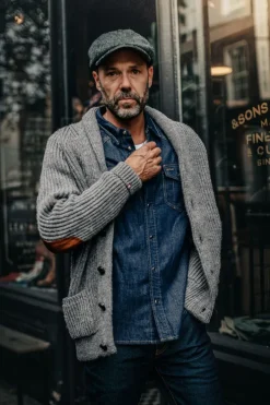 &SONS Jackets & Coats></noscript>Pioneer British Wool Cardigan Grey