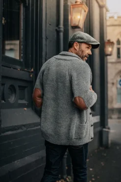 &SONS Jackets & Coats></noscript>Pioneer British Wool Cardigan Grey