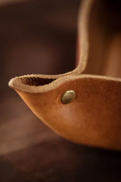 &SONS Leather Goods></noscript>Leather Tray Tan